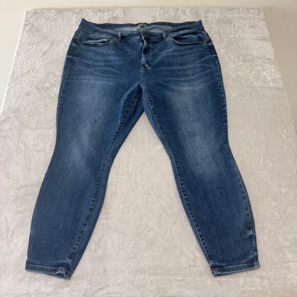 Judy Blue‎ Women's Skinny Fit Denim Jeans 24W Medium Wash Y2K Casual - Picture 1 of 10